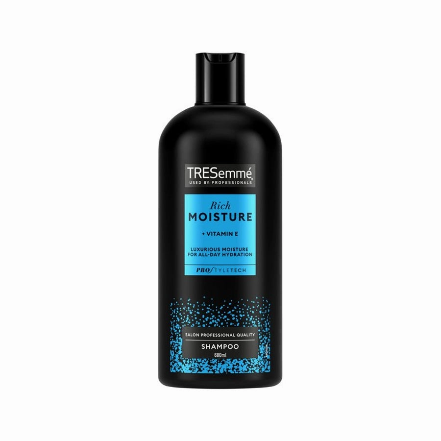 TRESemm?? Rich Moisture Shampoo 680ml